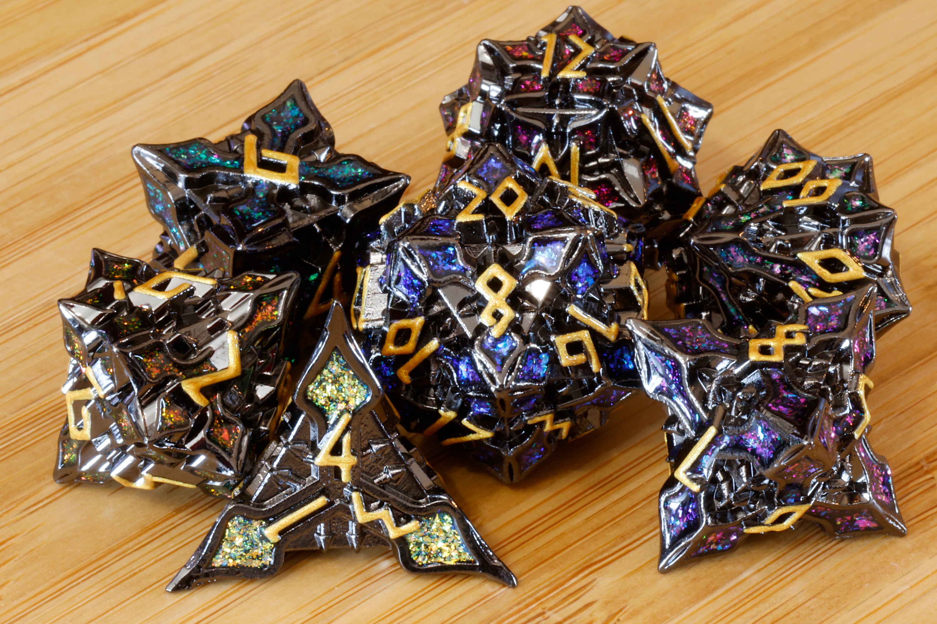 Runecraft dice set - Multicolor mica and gold font - Black Metal