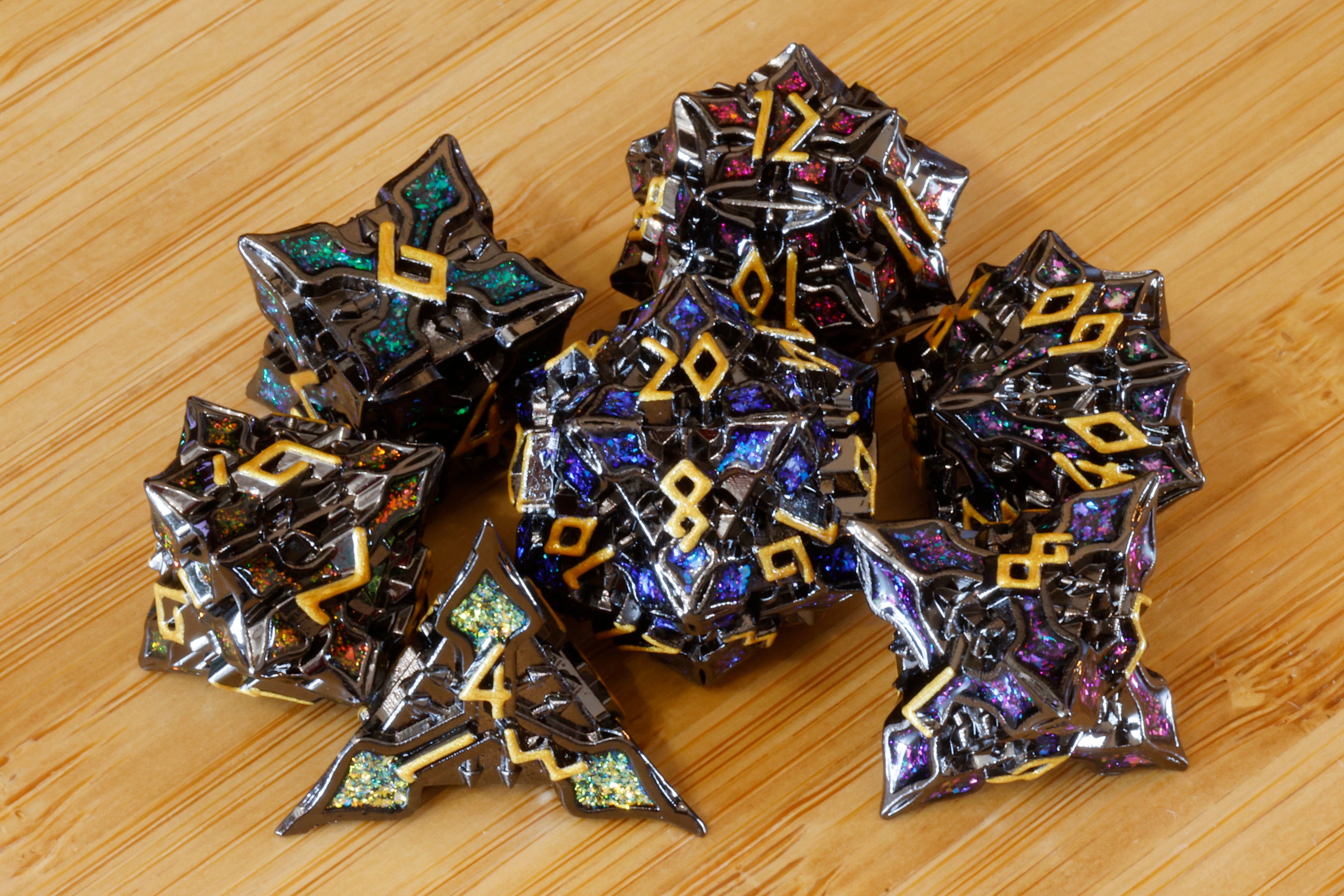 Runecraft dice set - Multicolor mica and gold font - Black Metal