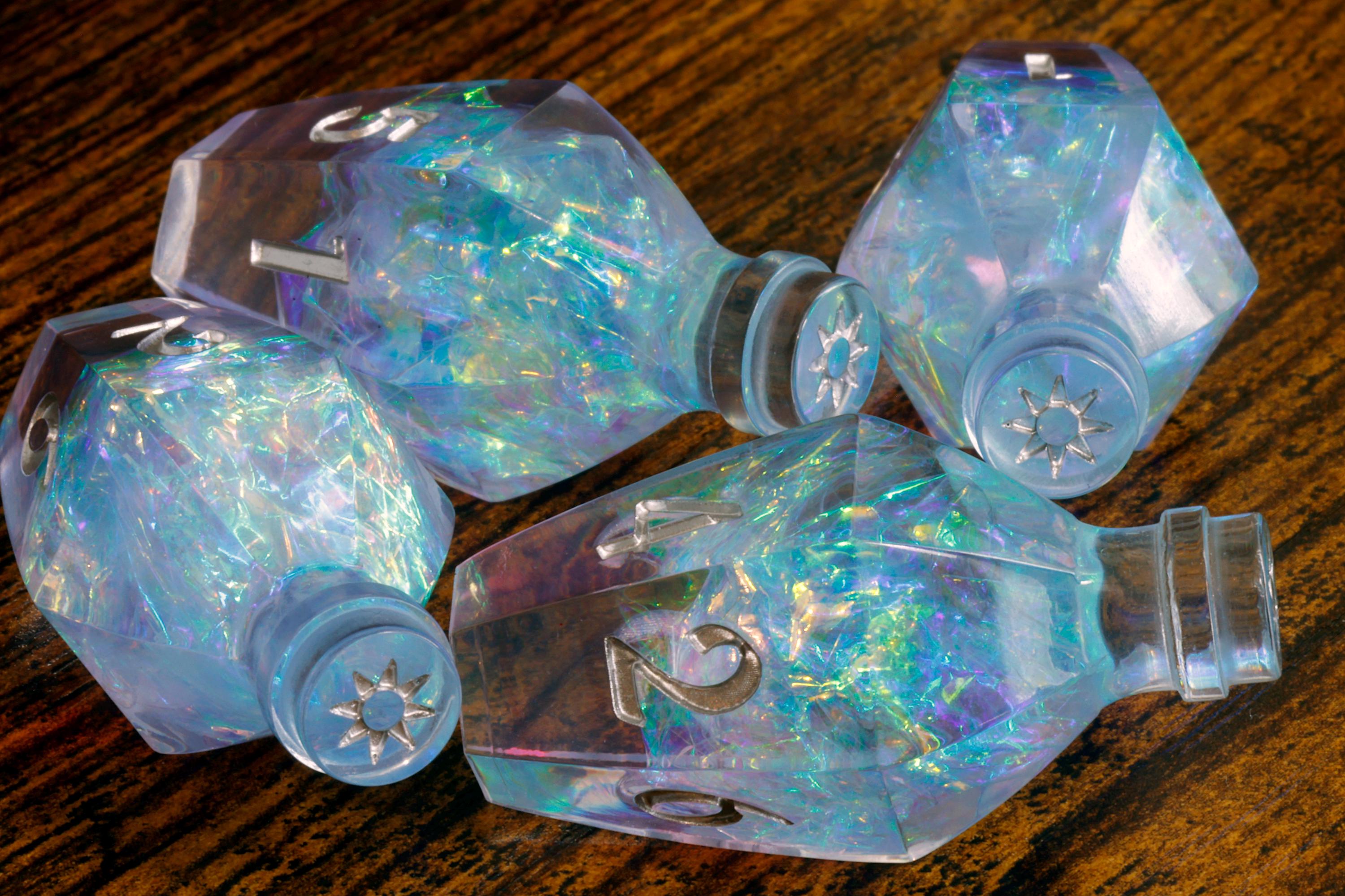 Frostfire Elixir D6 Potion Dice - Holographic Foil