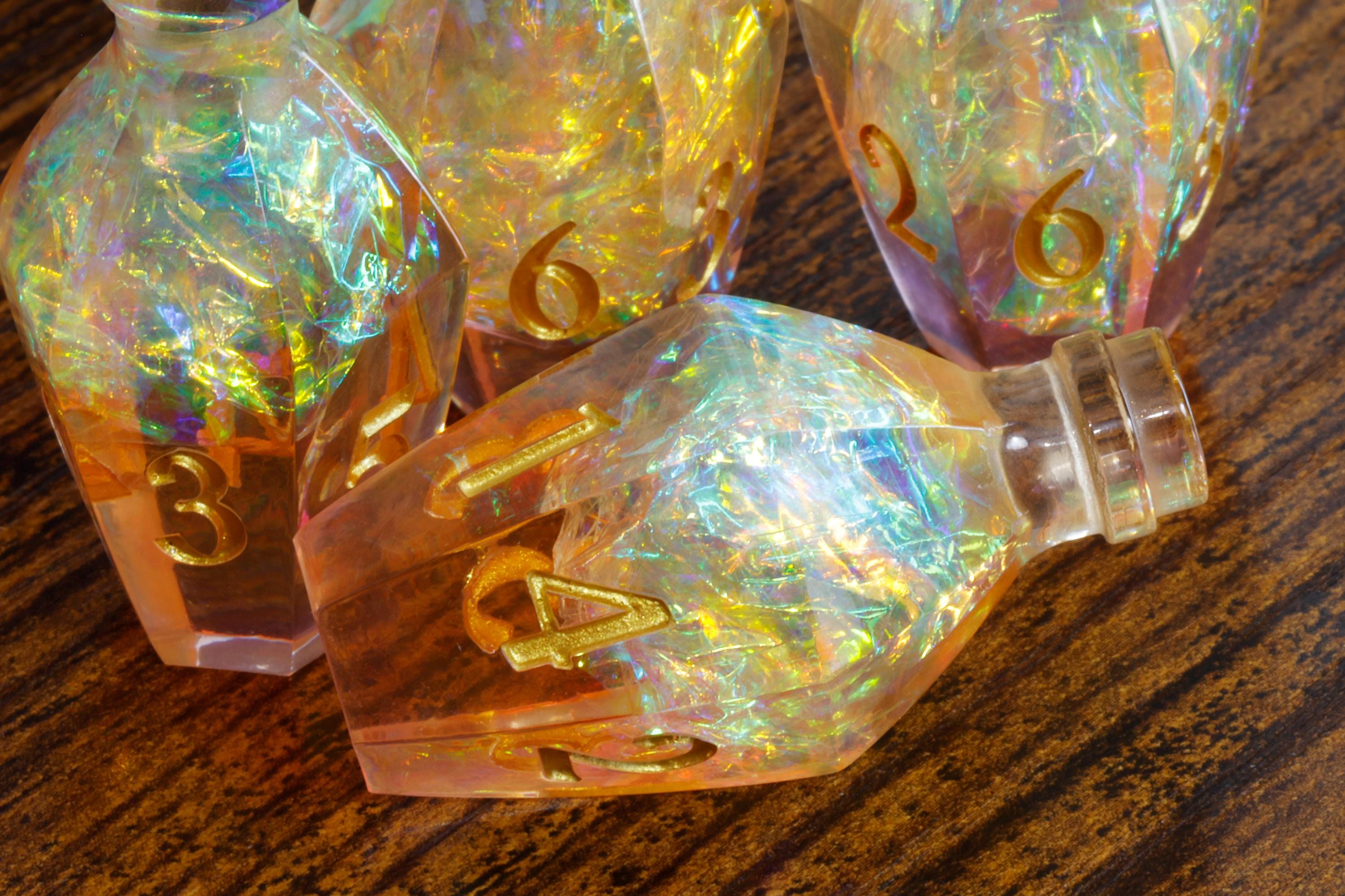 Sunfire Elixir D6 Potion Dice - Holographic Foil